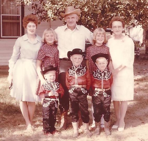 The Family with Grandma and Grandpa Lank